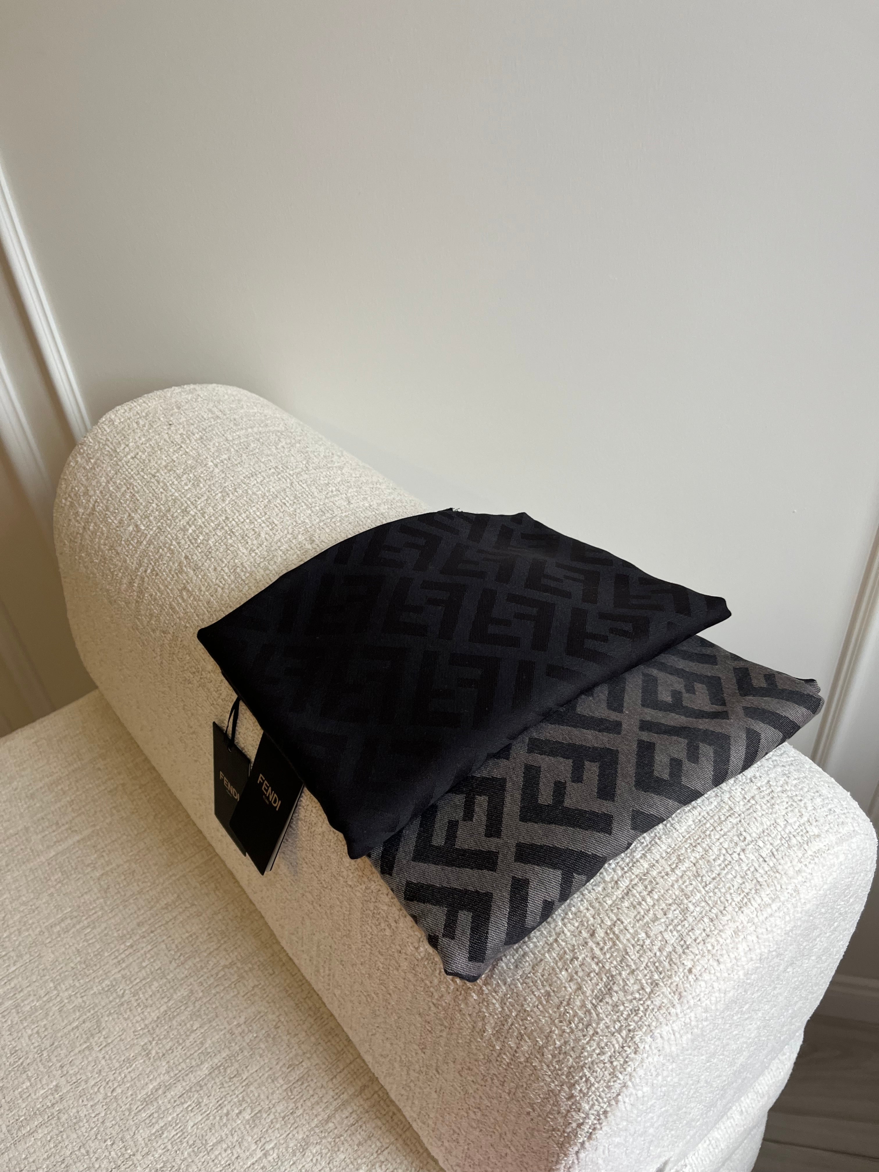 F Desen Yün İpek Şal