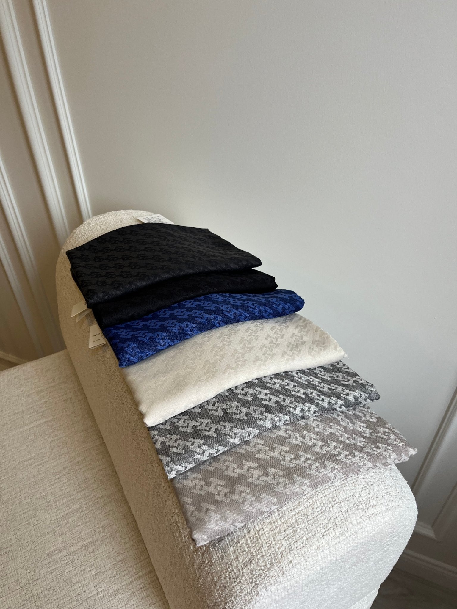 H Desen Yün İpek Şal - bybusgulce